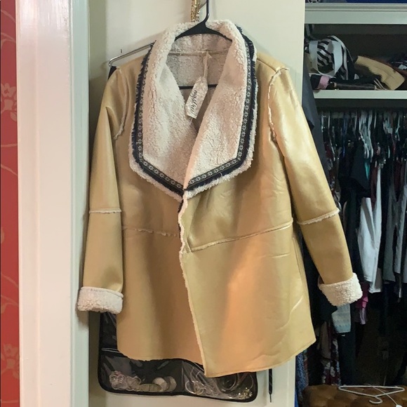Jacket - Picture 1 of 1